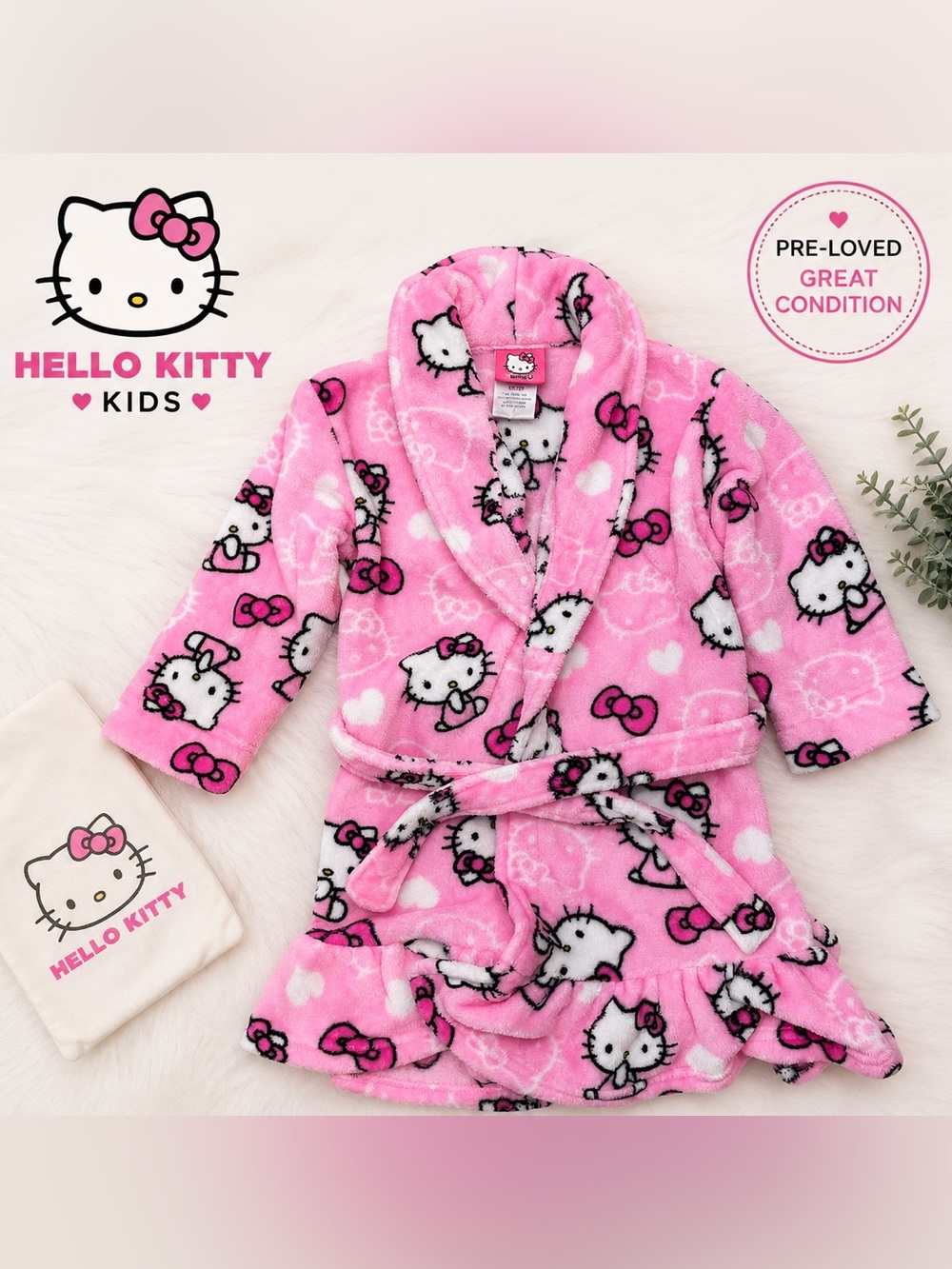 🎀 Pre-Loved Hello Kitty Kids Plush Robe 🩷🐱